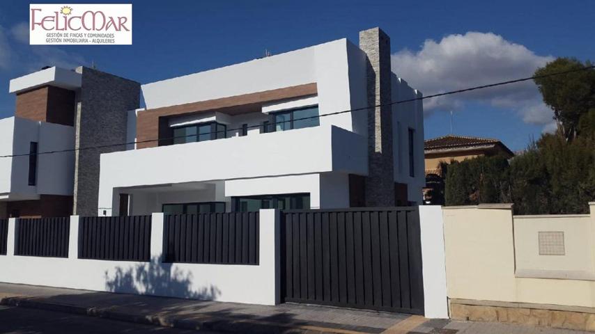 UN CHALET DE ENSUEÑO EN BENIDORM-NUEVA CONSTRUCCION photo 0