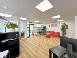 Oficina en venta en Palma de 125 m2 photo 0