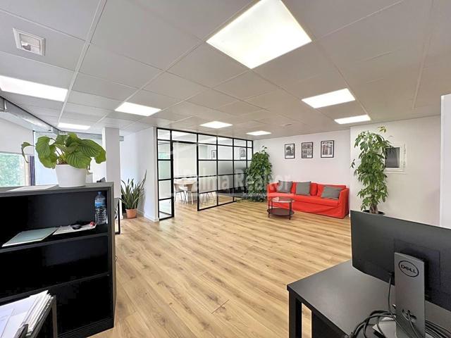 Oficina en venta en Palma de 125 m2 photo 0