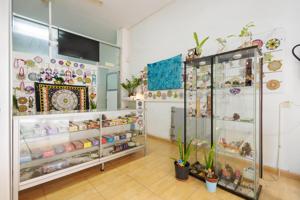 Local comercial en venta en el centro de Santa Cruz photo 0