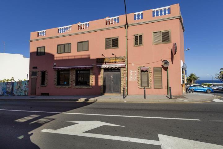 Venta Local Comercial en Avenida Marítima, Caletillas, Candelaria. photo 0