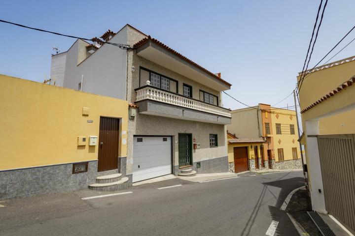 Venta de Amplia Vivienda en Icod de los Vinos, Santa Cruz de Tenerife photo 0