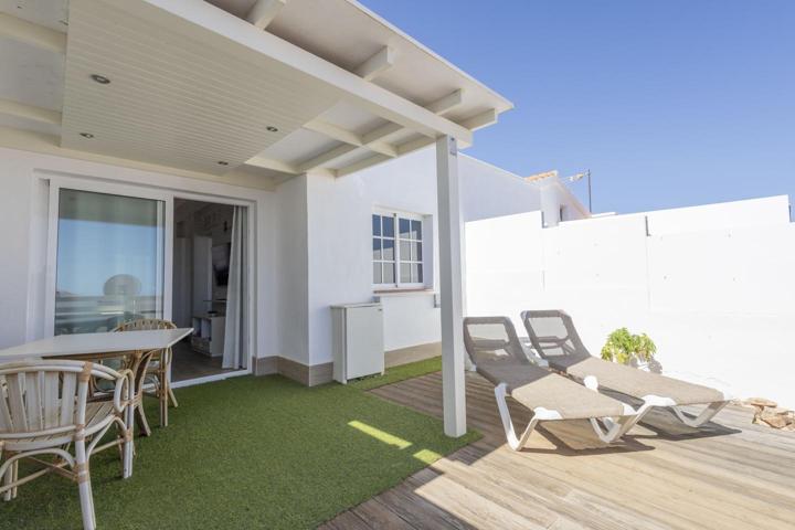 Bungalow con terraza, piscina y plaza de parking en Caleta de Fuste, Fuerteventura photo 0