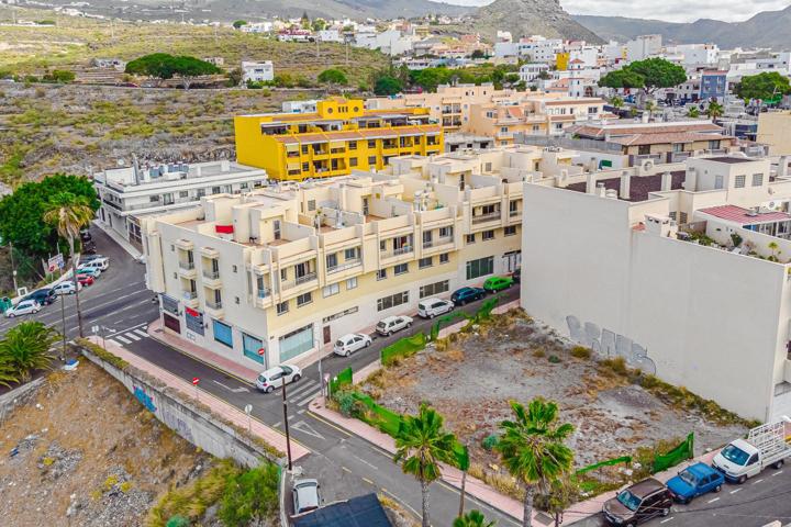 Terreno urbano en La Camella Arona photo 0
