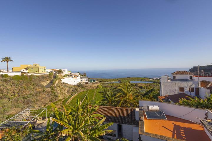 Casa Terrera con Encanto, Vistas Espectaculares y Potencial Infinito photo 0