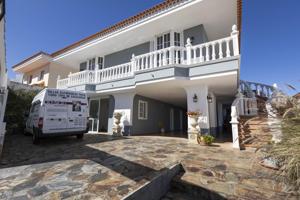Espectacular chalet con apartamento independiente en Buen Paso photo 0
