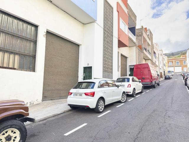 Amplio local comercial a reformar en La Orotava photo 0