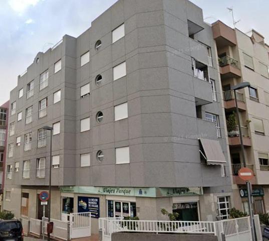 Descubre Tu Hogar Familiar Ideal en el Corazón de la Ciudad photo 0