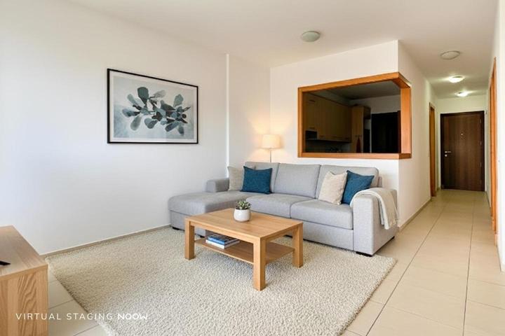 Descubre Tu Nuevo Hogar Familiar en Los Andenes: Piso Luminoso con Garaje y Excelentes Servicios photo 0