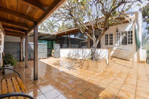 Casa independiente con jardines en venta en Carretera General del norte, Guamasa photo 0