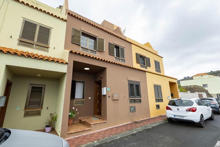 Adosado en Tegueste de 3 Habitaciones photo 0