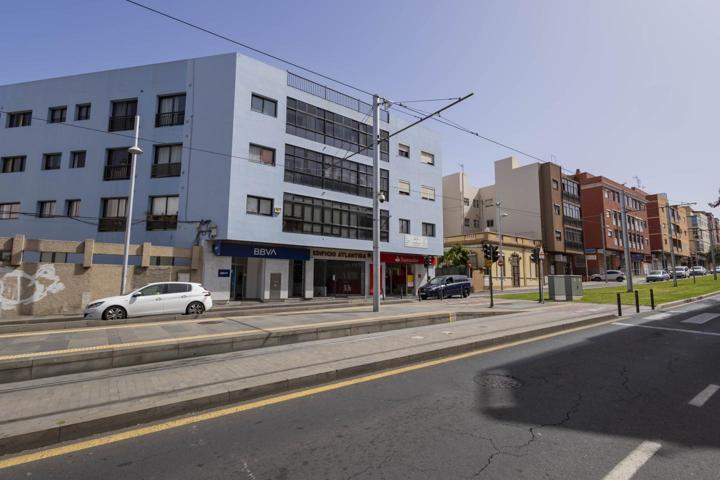 Amplio espacio de garaje en planta -1 con acceso rodado por rampa – ideal inversión photo 0