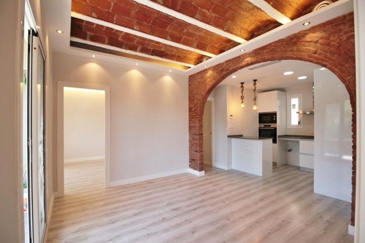 Piso En venta en Calle De Peracamps, Ciutat Vella, Barcelona photo 0