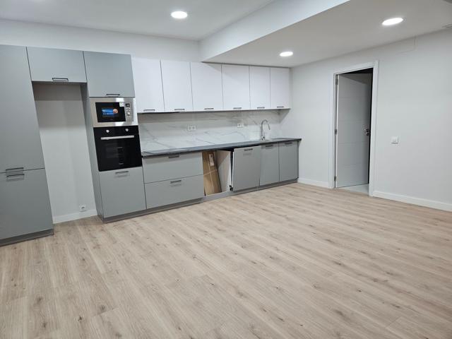 Loft En venta en Calle De Gènova, Horta Guinardó, Barcelona photo 0