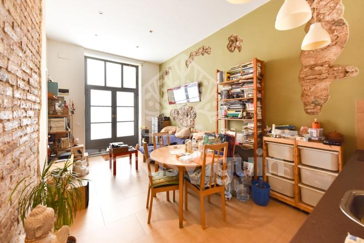Piso En venta en Cl Ruiz De Padron, Sant Martí, Barcelona photo 0