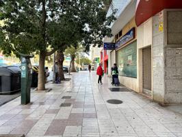 Local En venta en Motril photo 0