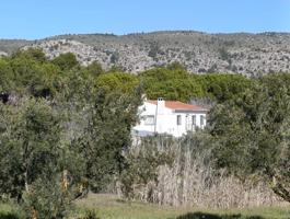 MASIA A LA VENTA CON 20.000 m² CERCA DE ALCOY photo 0