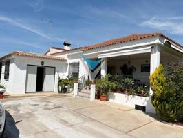 Chalet en venta Urb. Loma Santa, Godelleta photo 0