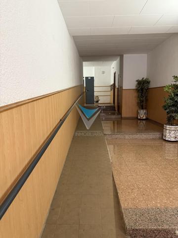 🏡 Oportunidad en el Centro de Manises: Espaciosa, Luminosa y con Todas las Comodidades photo 0