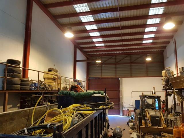 Nave industrial en venta en Brezo-Guardia Civil photo 0