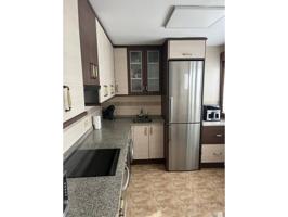 Venta de casa y LOCAL COMERCIAL con cierre y acceso independiente en San Martín de la Vega photo 0