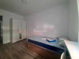 Habitación en alquiler en Madrid de 98 m2 photo 0