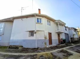 Casa - Chalet en venta en Castro Caldelas de 154 m2 photo 0