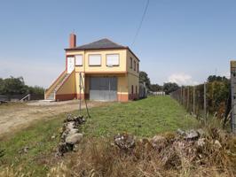 Casa - Chalet en venta en Alenza de 85 m2 photo 0