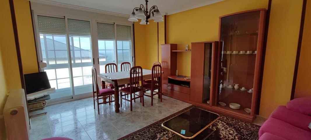PISO EN CASTRO CALDELAS photo 0