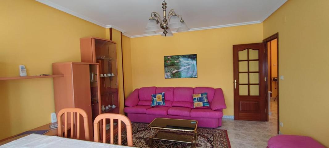 PISO EN CASTRO CALDELAS photo 0