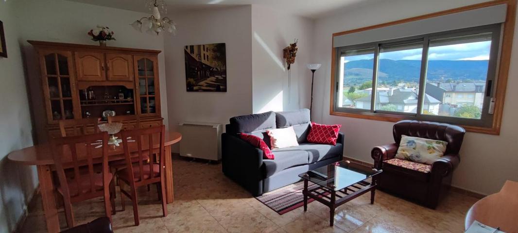 Piso en venta en Ribas de Sil de 93 m2 photo 0