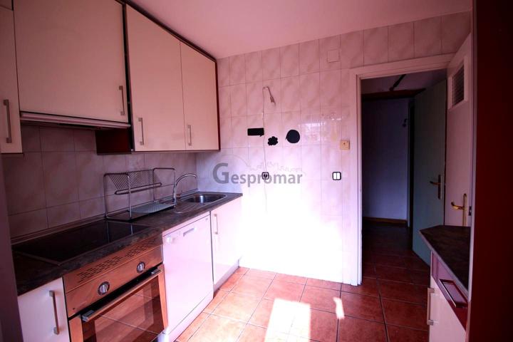 Piso en venta en Madrid de 103 m2 photo 0