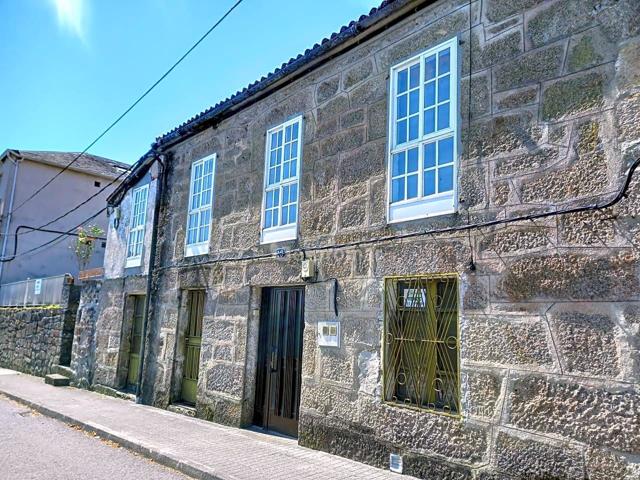 Casa - Chalet en venta en Castro Caldelas de 254 m2 photo 0