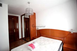 Habitación en alquiler en Madrid de 80 m2 photo 0