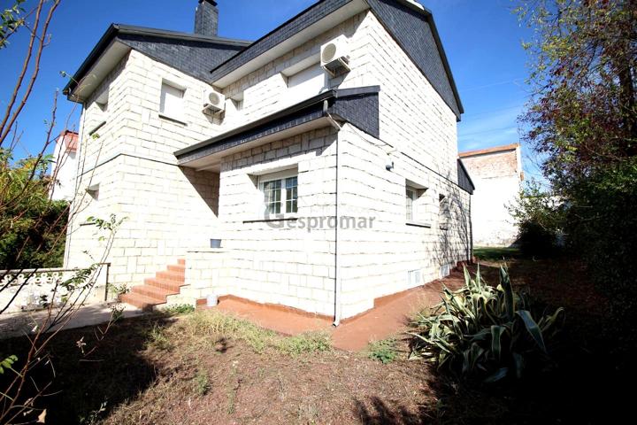 Casa - Chalet en venta en pozuelo de alarcon de 290 m2 photo 0