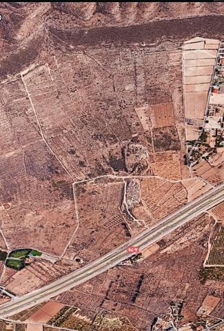 Gran oportunidad para inversores Terreno rústico en zona industrial de 37.000 m2 photo 0