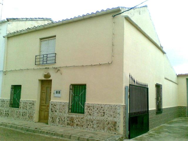 Oportunidad. Se vende Casa Solar de 970 metros cuadrados en Madrigueras. Precio. 147.000€ photo 0