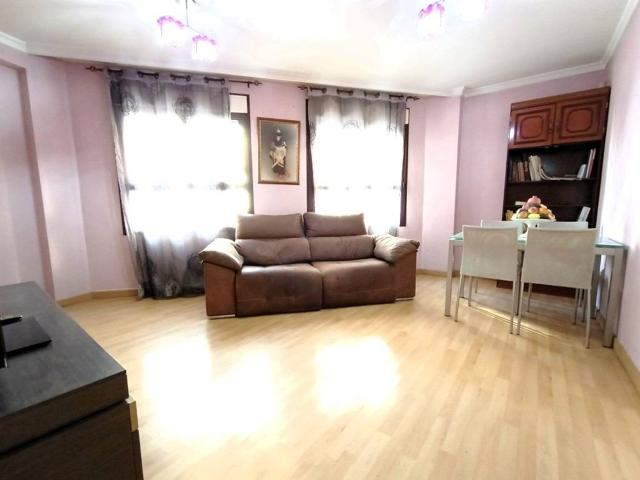 Te presentamos una magnífica vivienda totalmente reformada y lista para entrar a vivir photo 0