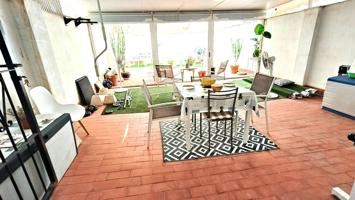 Estupenda vivienda en Alicante centro con gran terraza-patio photo 0