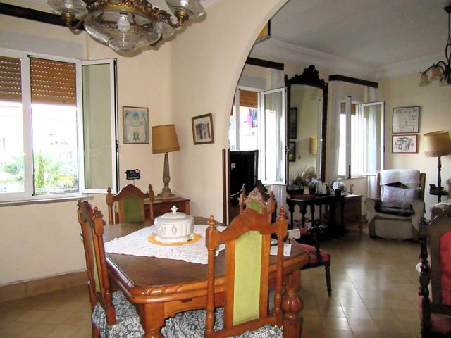 VIVIENDA ÚNICA, SEÑORIAL, EN PLENO CENTRO DE ALICANTE photo 0