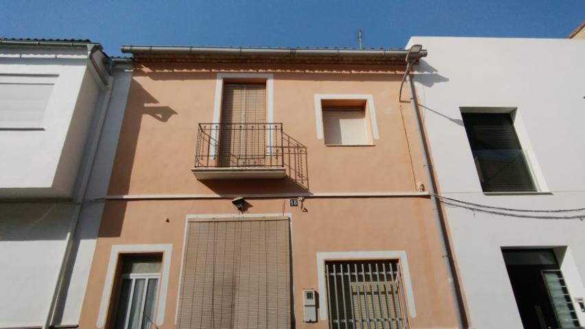 Casa en Venta en Canals, Valencia photo 0