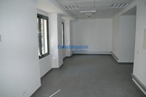 OFICINA DE LUJO  DIAFANA, DE 50 M EN EL CENTRO DE SEVILLA photo 0