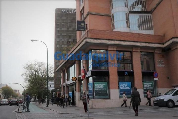 MAGNIFICA PLAZA DE GARAJE VENTA DETRAS HOTEL LEBREROS photo 0