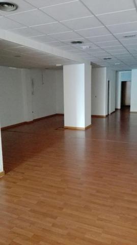 GRAN LOCAL COMERCIAL DE 180 M EN LOS REMEDIOS photo 0
