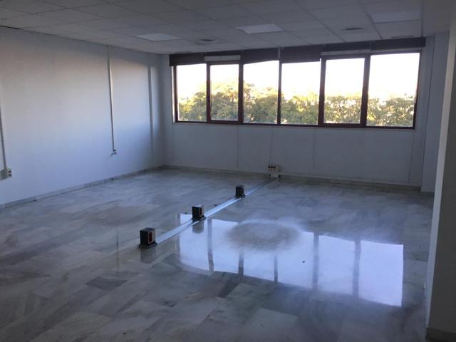 GRAN OFICINA DE 140 M EN SEVILLA ESTE photo 0