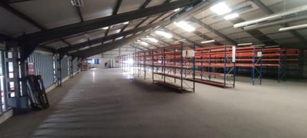GRAN NAVE DE 2180 M CON  TRES PLANTAS  ,MACARENA -POLIGONO STORE photo 0