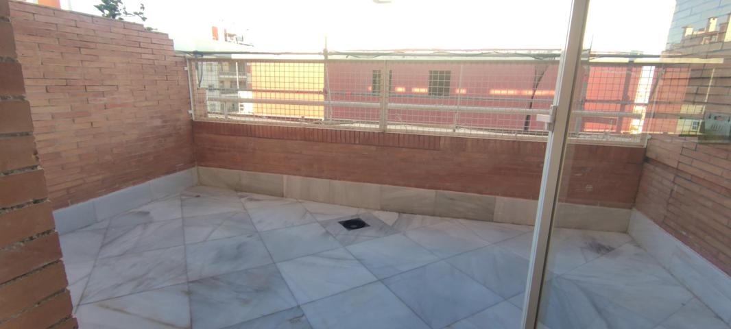 GRAN ATICO DE 20 M DE TERRAZA ,EN EL CORAZON DE LOS REMEDIOS photo 0
