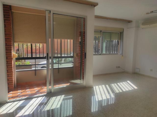 PISO DE 4 DORMITORIOS SIN AMUEBLAR EN LA EXCLUSIVA ZONA VIAPOL photo 0