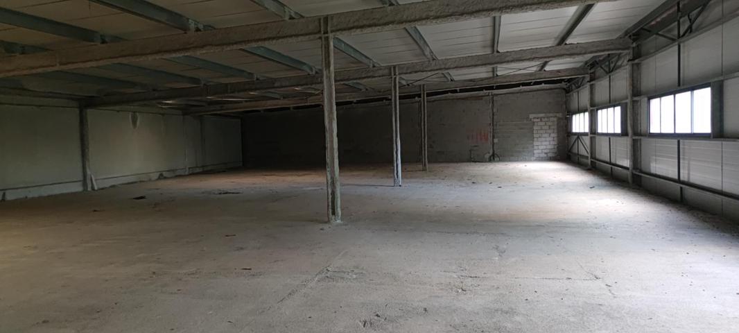 ESPECTACULAR NAVE DE 1300 M ,CON POSIBILIDAD DE AMPLIAR ,EN EL POLIGONO STORE -MIRAFLORES photo 0