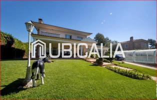 PRECIOSA VILLA DE LUJO EN ALFINACH-MONASTERIOS.PARCELA DE 950 m2. PISCINA PRIVADA.GARAJES PRIVADOS photo 0